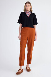 Yuvarlak Yaka Önden Dikişli Kısa Kol Crop Triko Bluz - 18