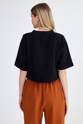 Yuvarlak Yaka Önden Dikişli Kısa Kol Crop Triko Bluz - 21