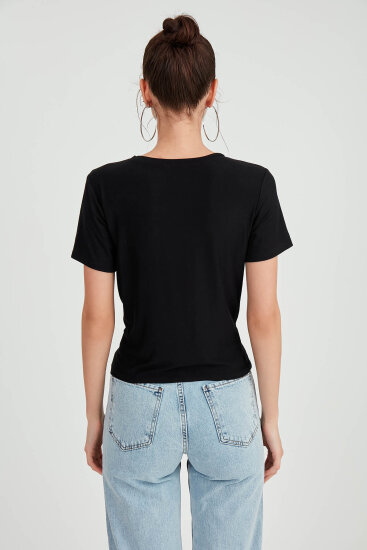 Yuvarlak Yaka Önü Büzgülü T-Shirt - 6