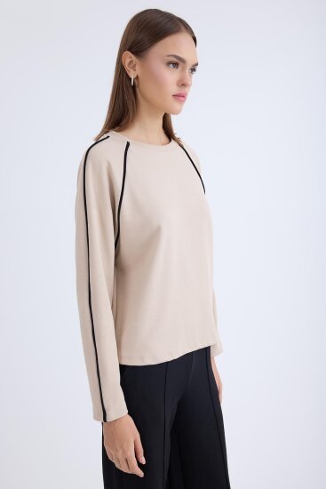 Yuvarlak Yaka Şeritli Uzun Kol Bluz - 2