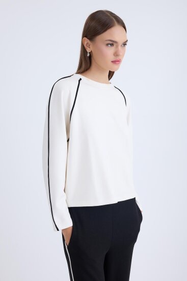 Yuvarlak Yaka Şeritli Uzun Kol Bluz - 7