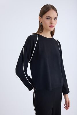 Yuvarlak Yaka Şeritli Uzun Kol Bluz - Thumbnail (11)