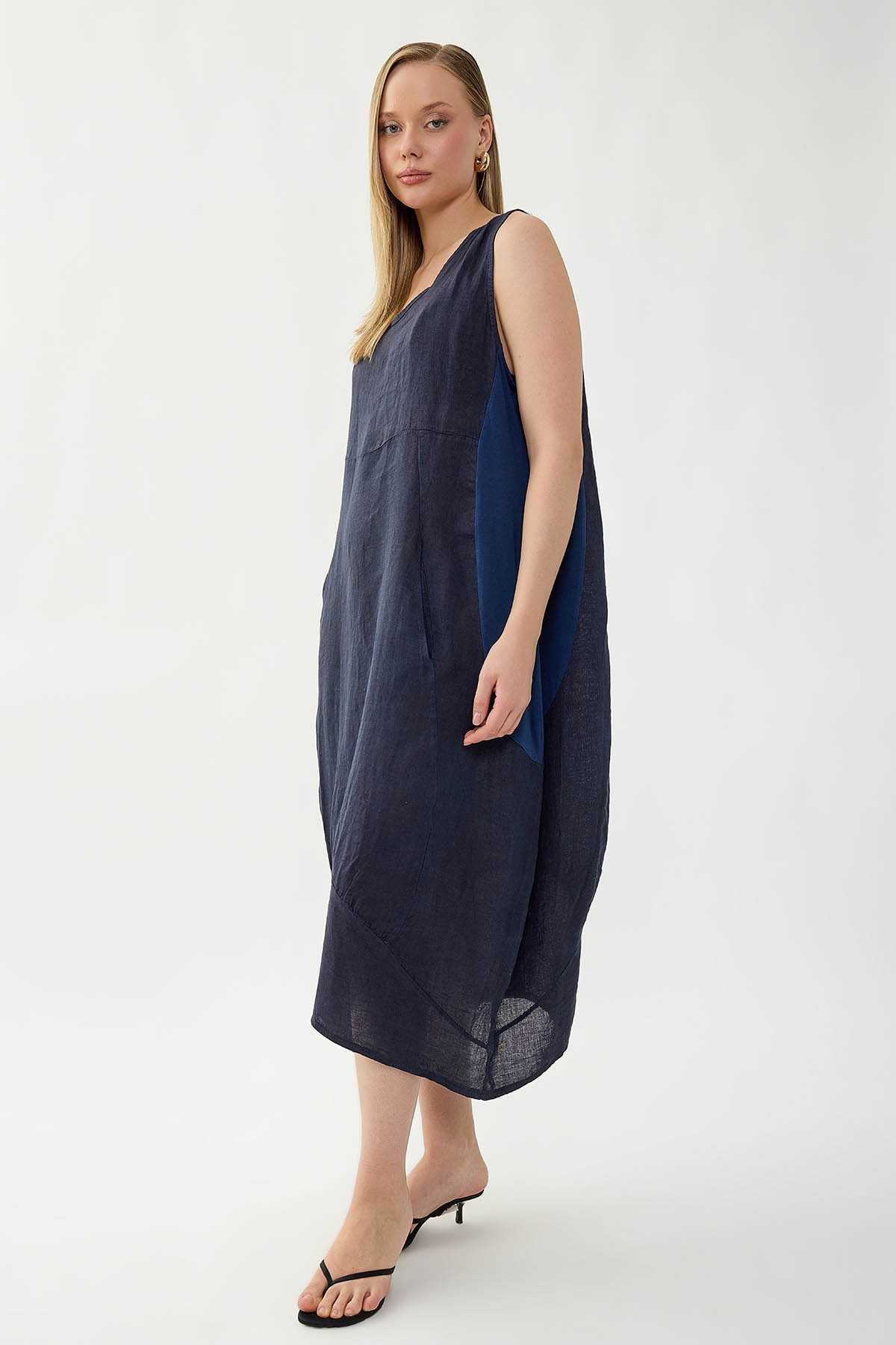 %100 Keten Yuvarlak Yaka Sıfır Kol Cepli Elbise - Thumbnail